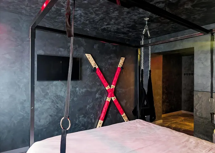 - Jacuzzi * 布加勒斯特